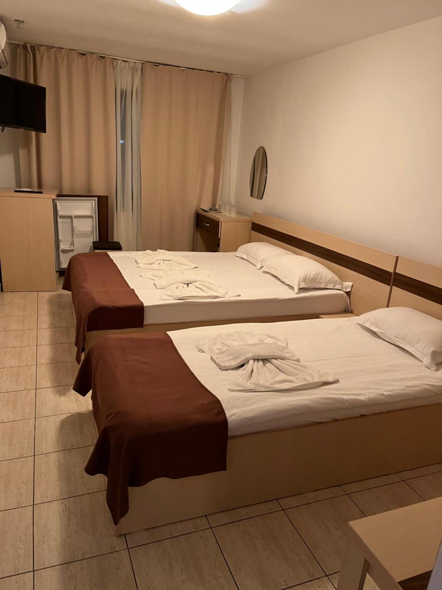 Hotel Selena Boutique Neptun Bagian luar foto