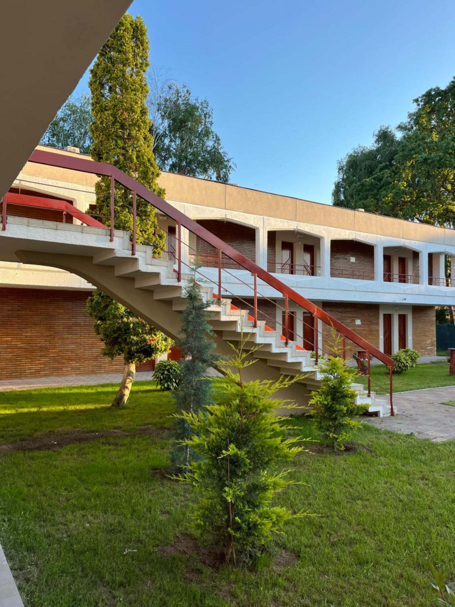 Hotel Selena Boutique Neptun Bagian luar foto
